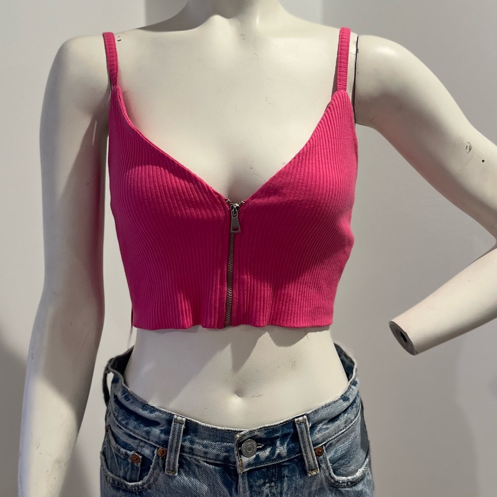 Pink Zipper Croptop